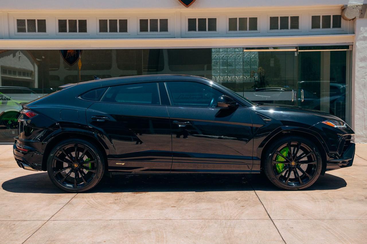 2024 Lamborghini Urus S S Lawrence KS