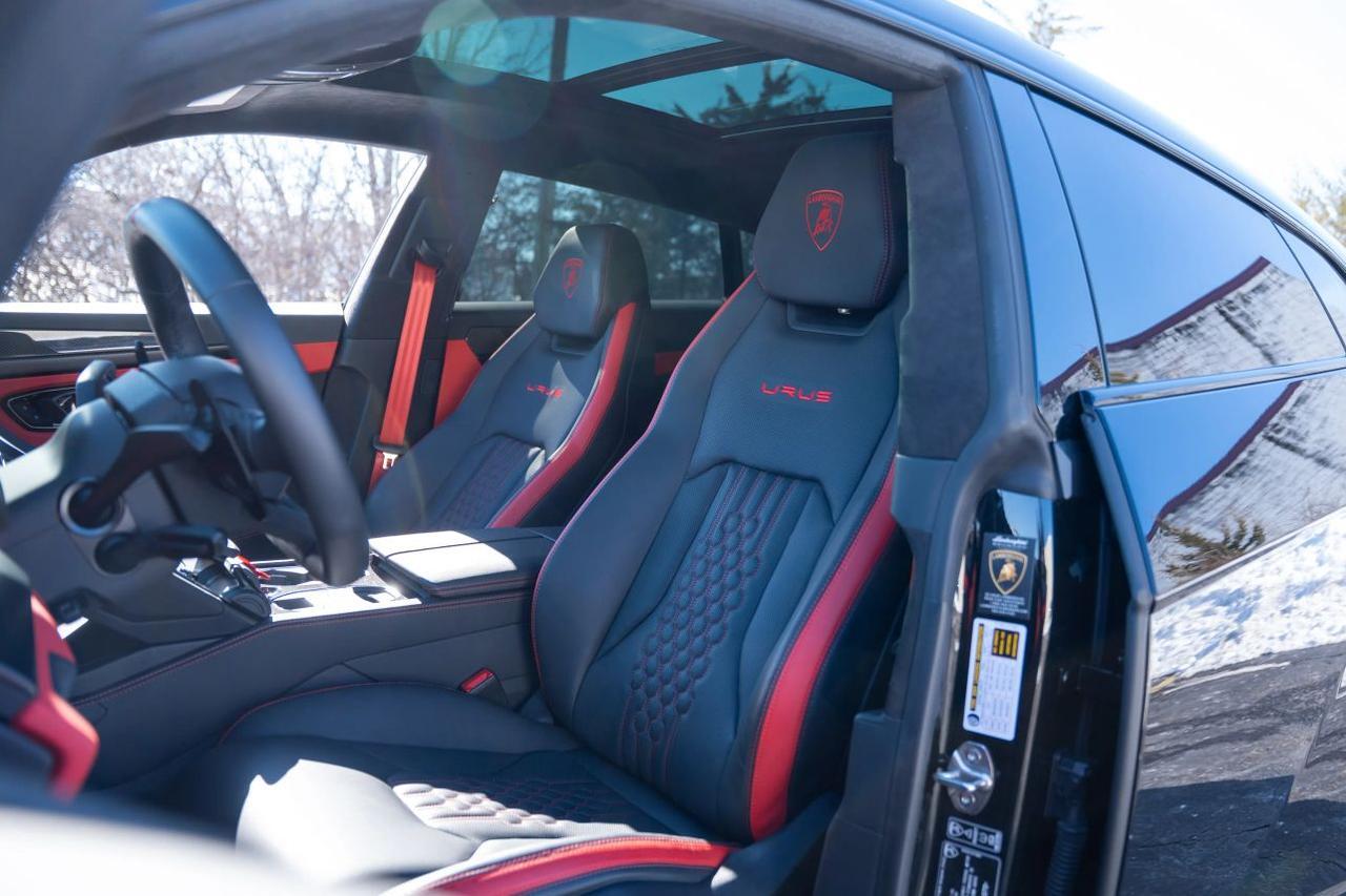 2024 Lamborghini Urus