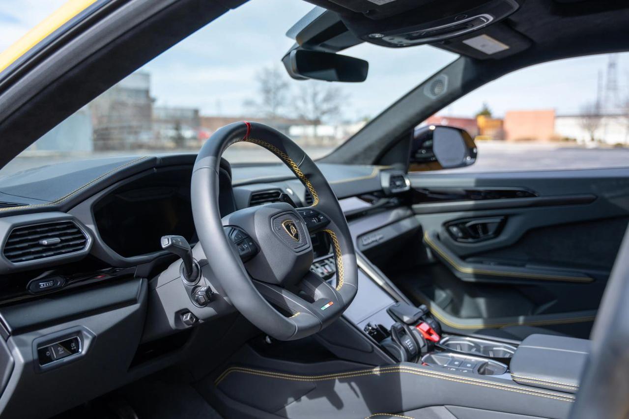 2024 Lamborghini Urus