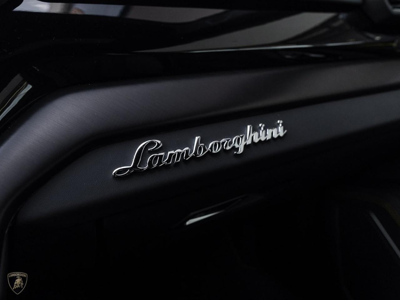 2024 Lamborghini Urus S West Palm Beach FL