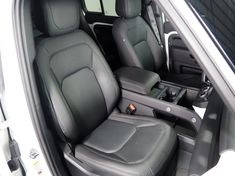 2024 Land Rover Defender 110 P300 S *PANO MOONROOF, NAVIGATION, ADAPTIVE CRUISE, 360 VIEW CAMERAS, SAFETY ALERTS, CLIMATE SEATS, HEATED STEERING, AIR SUSPENSION, 20 INCH WHEELS, MERIDIAN AUDIO, APPLE & ANDROID
