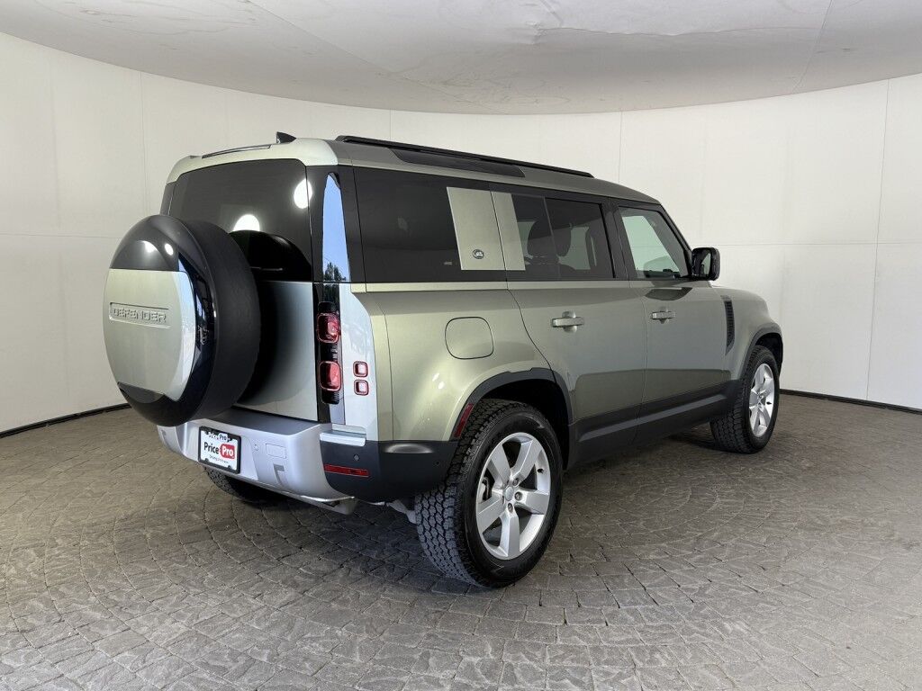 2024 Land Rover Defender 110 P300 S w/Air Suspension/Heads-Up/Family Pack Maumee OH