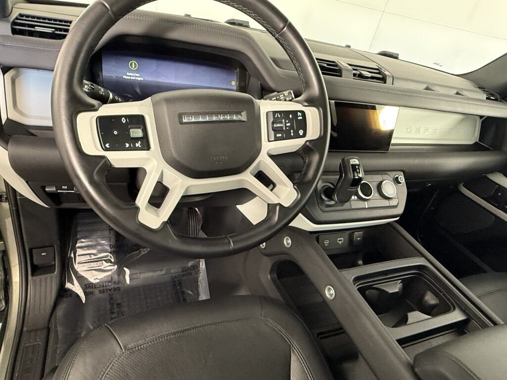 2024 Land Rover Defender 110 P300 S w/Air Suspension/Heads-Up/Family Pack Maumee OH