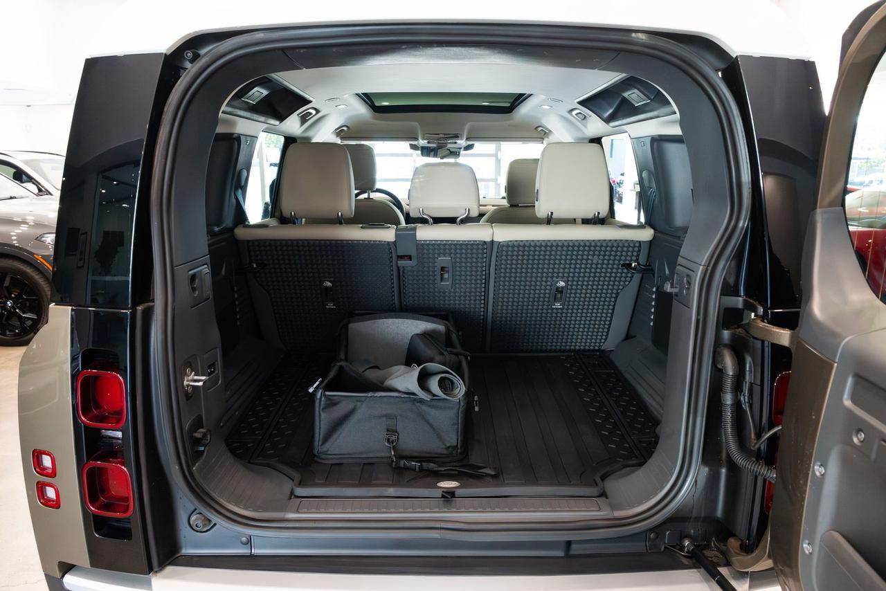 2024 Land Rover Defender 110 S Gladstone OR