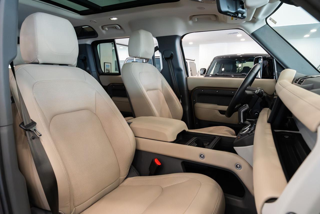 2024 Land Rover Defender 110 S Gladstone OR