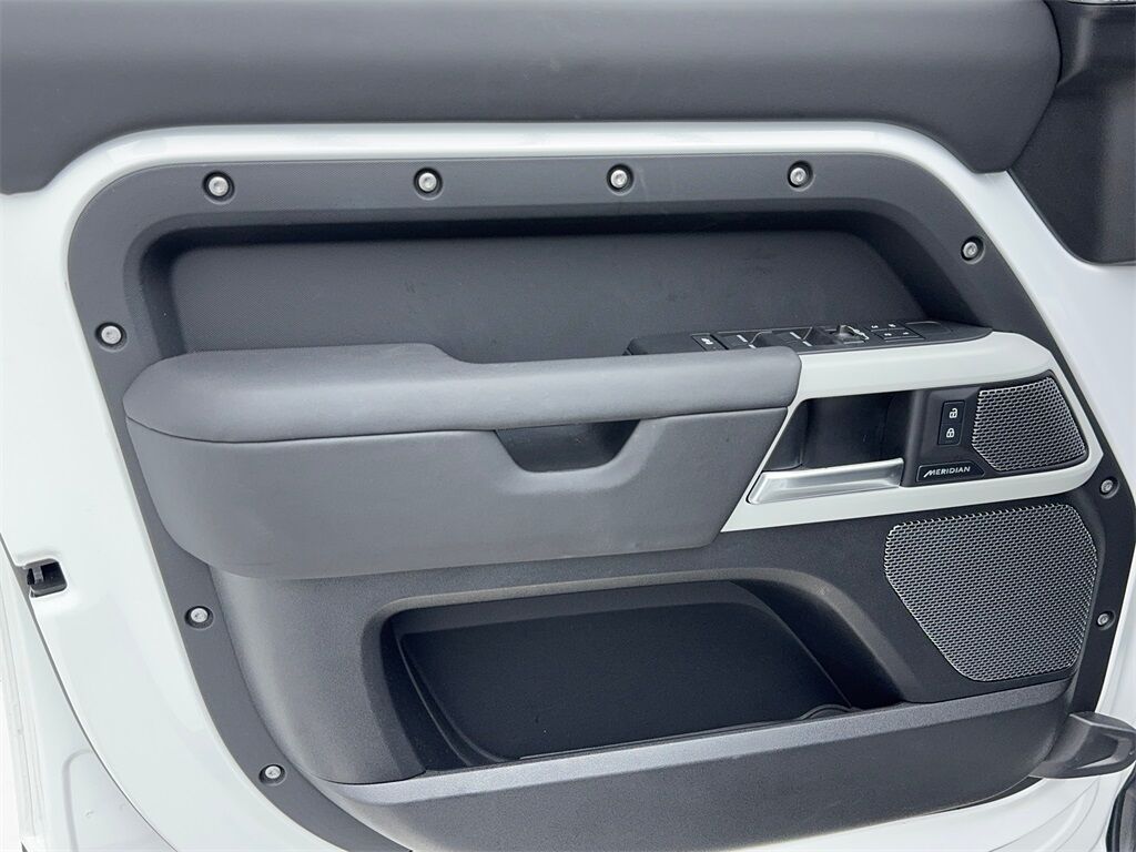 2024 Land Rover Defender 110 S NAV,CAM,PANO,HTD STS,BLIND SPOT,20&quot; WLS Plano TX