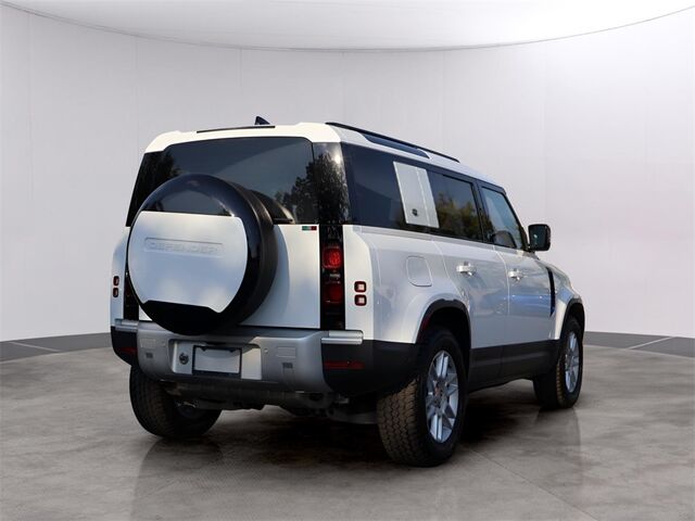 2024 Land Rover Defender 110 S Oshkosh WI 2024 Land Rover Defender 110 S Oshkosh WI