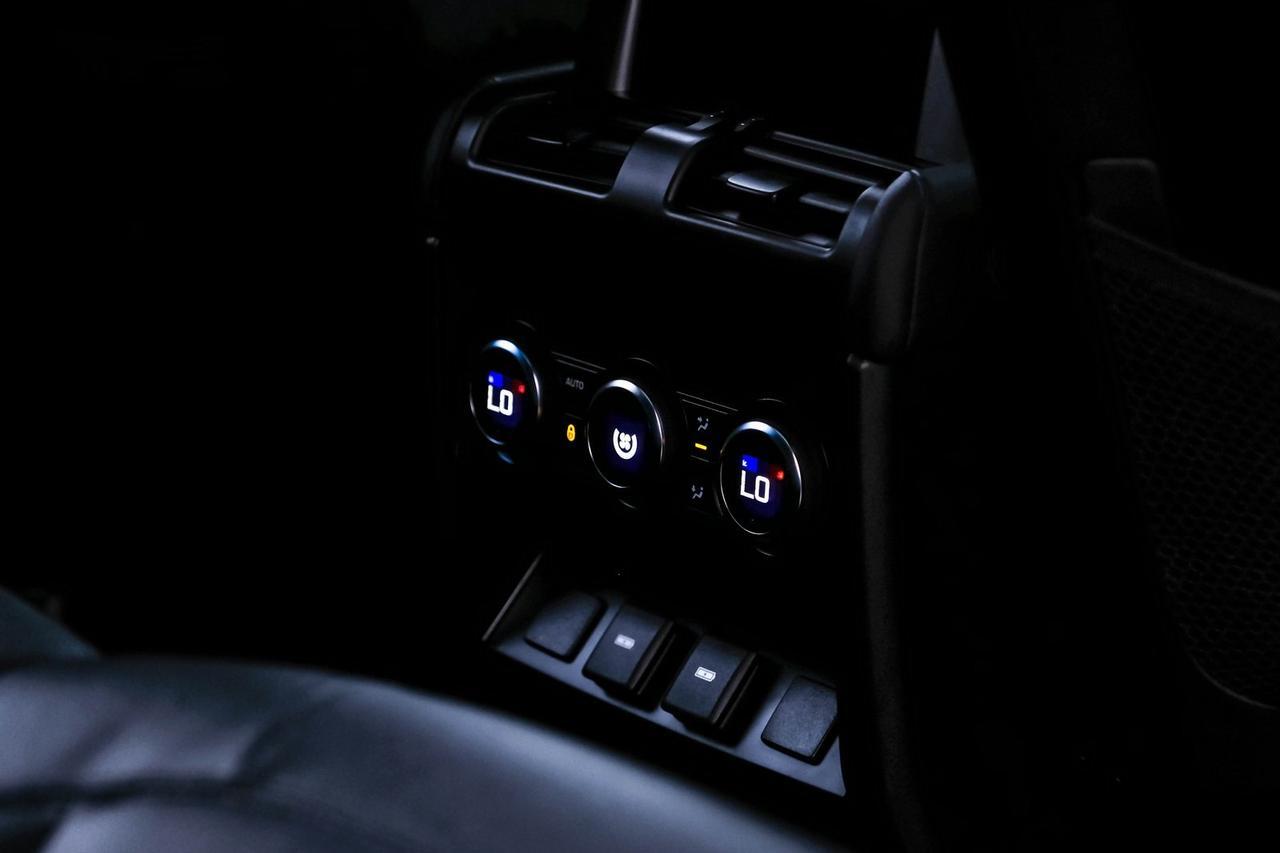2024 Land Rover Defender 110 S Richardson TX