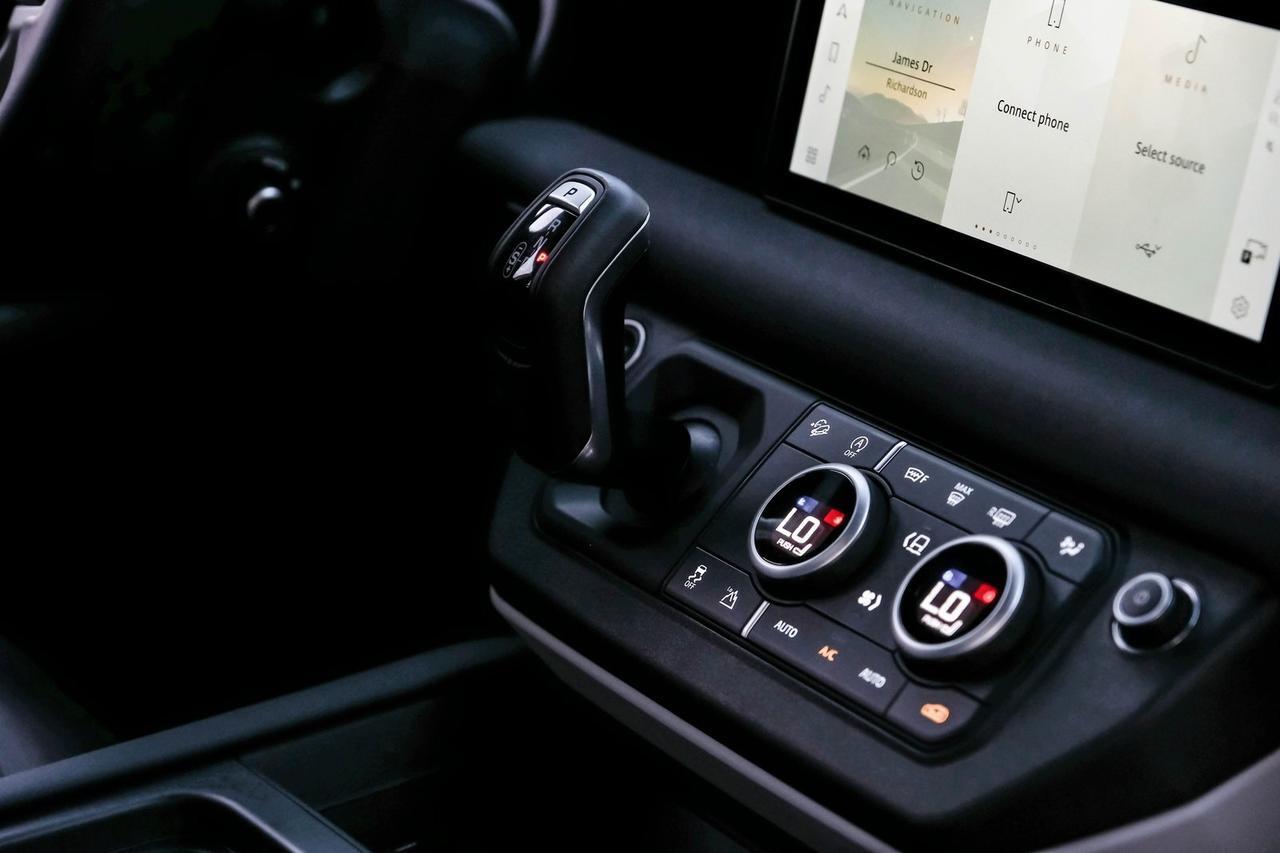 2024 Land Rover Defender 110 S Richardson TX