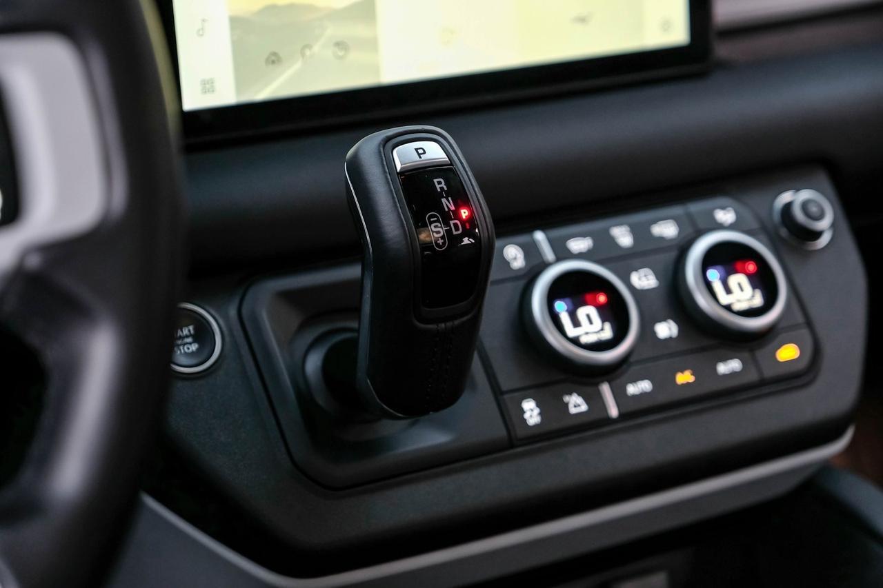 2024 Land Rover Defender 110 S Richardson TX