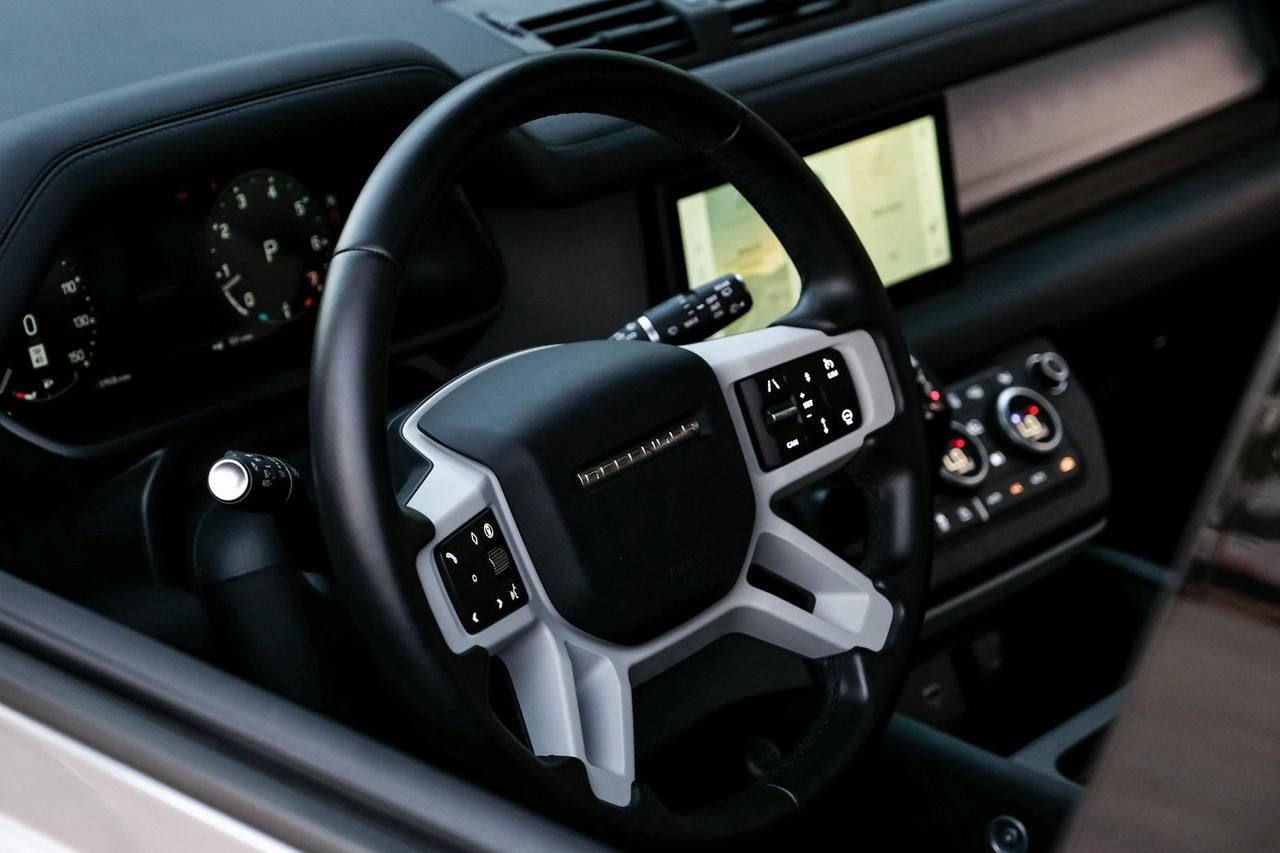 2024 Land Rover Defender 110 S Richardson TX