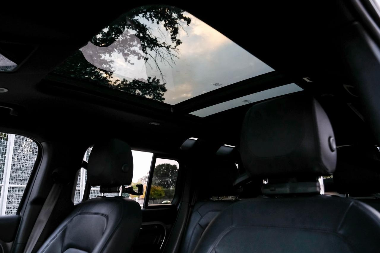 2024 Land Rover Defender 110 S Richardson TX