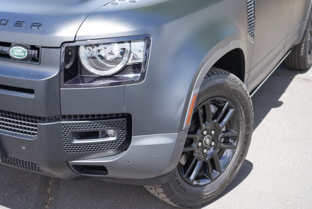 2024 Land Rover Defender 110 S