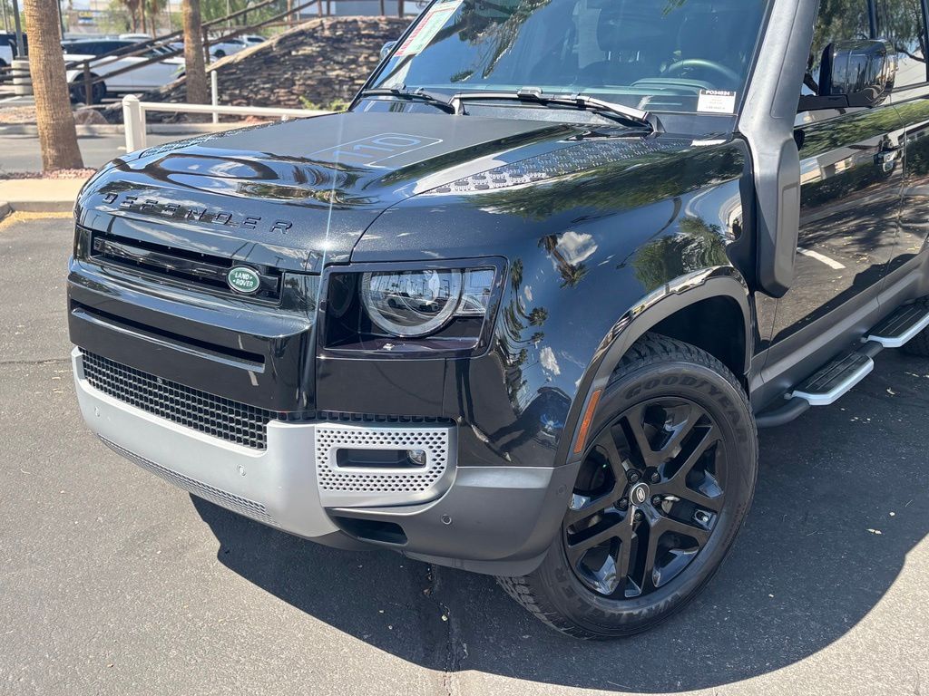 2024 Land Rover Defender 110 S