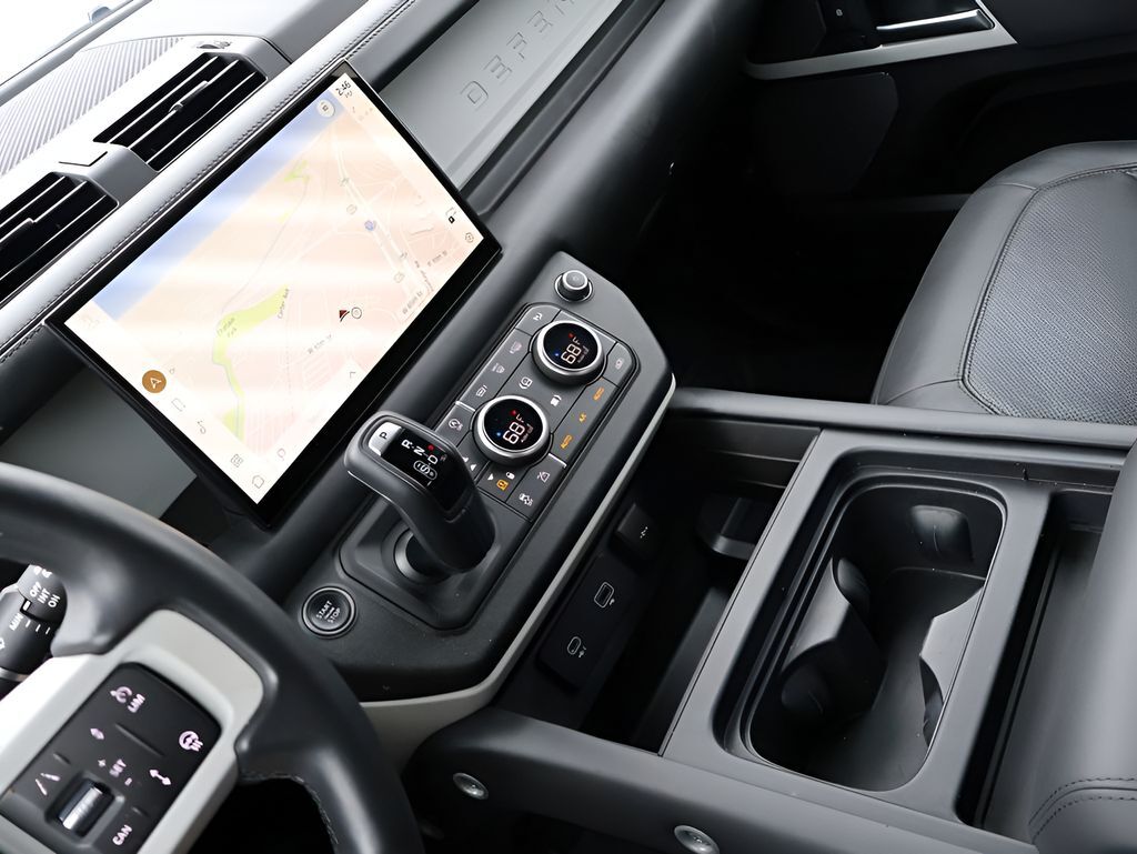 2024 Land Rover Defender 110 SE San Clemente CA