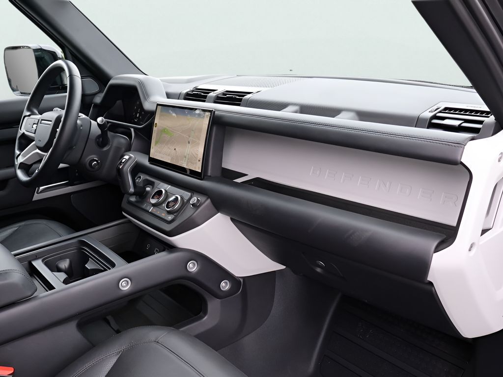 2024 Land Rover Defender 110 SE San Clemente CA