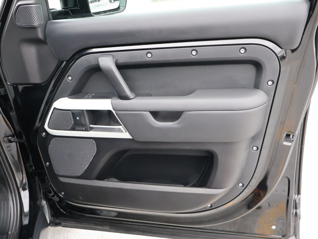 2024 Land Rover Defender 110 SE San Clemente CA