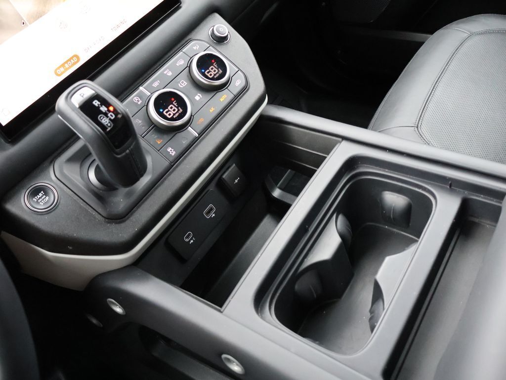 2024 Land Rover Defender 110 SE San Clemente CA