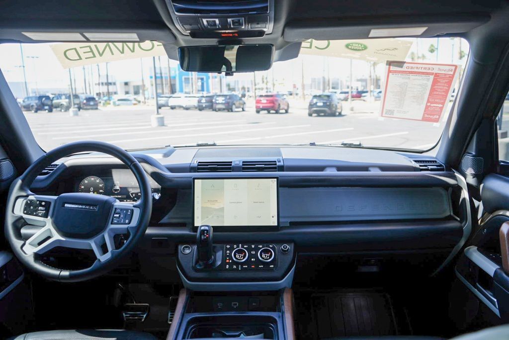 2024 Land Rover Defender 110 SE Tucson AZ