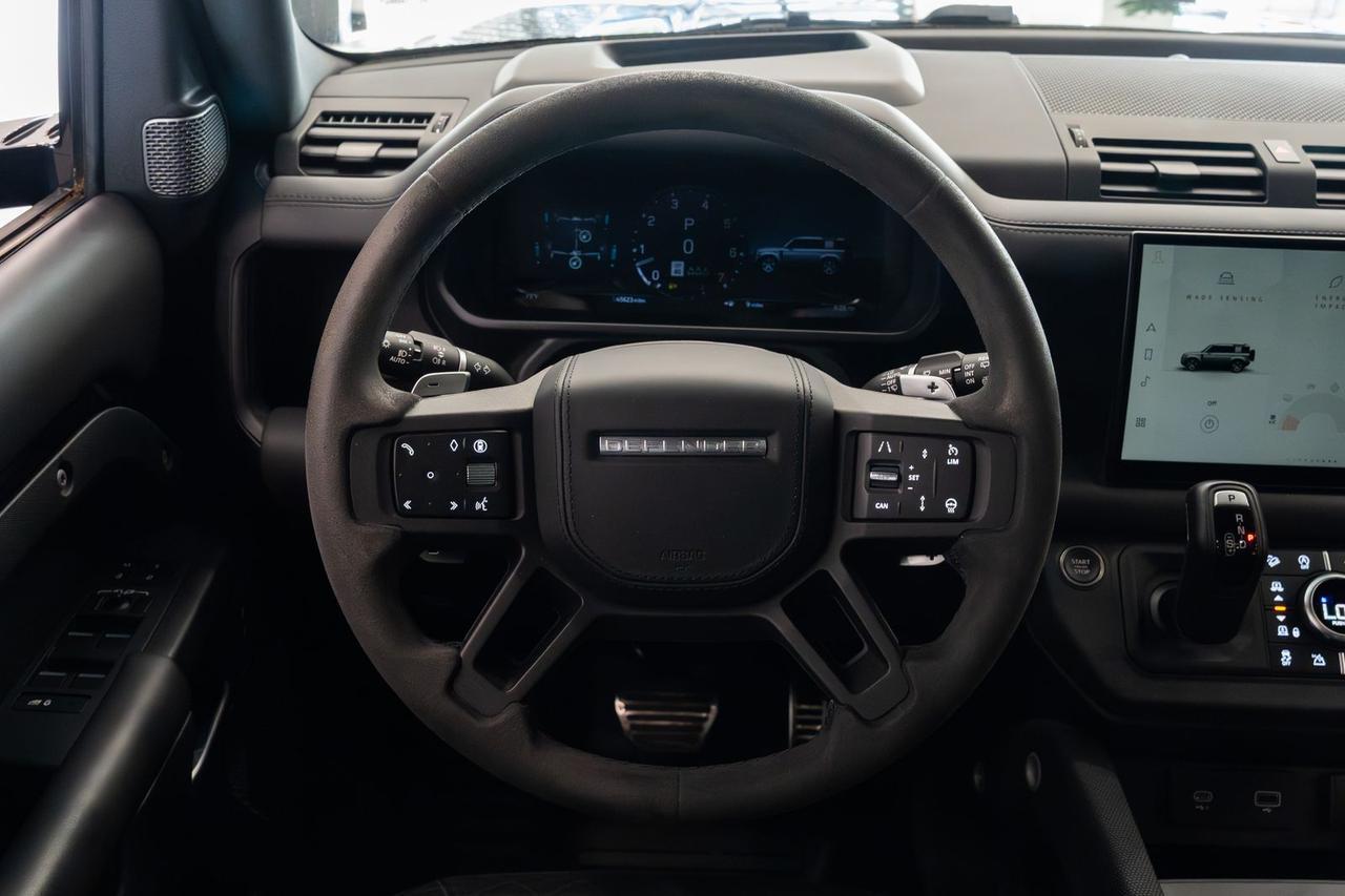2024 Land Rover Defender 110 V8 Gladstone OR