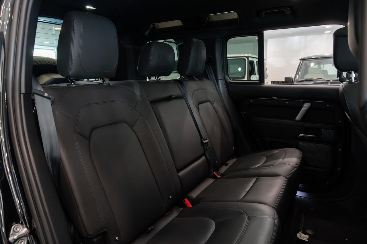 2024 Land Rover Defender 110 V8 Gladstone OR