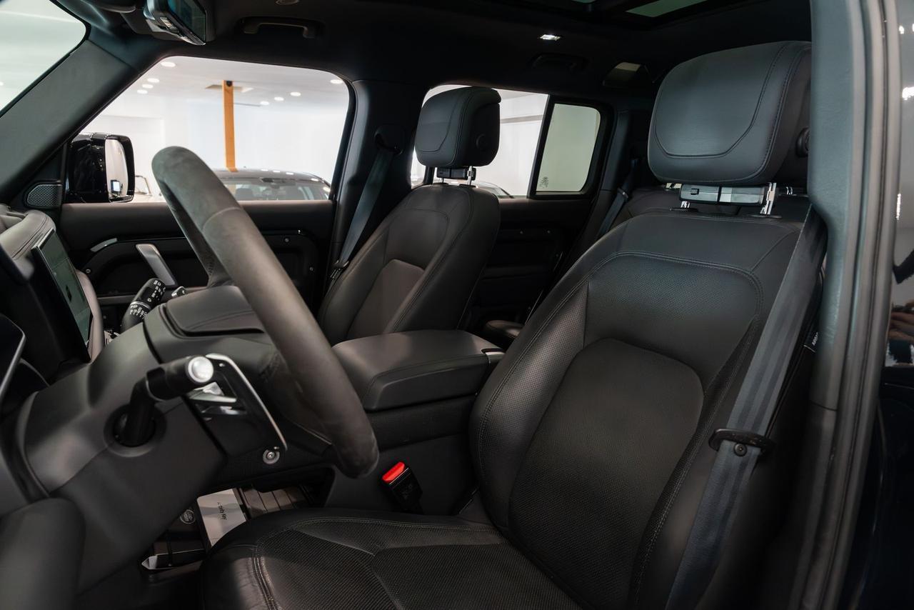 2024 Land Rover Defender 110 V8 Gladstone OR