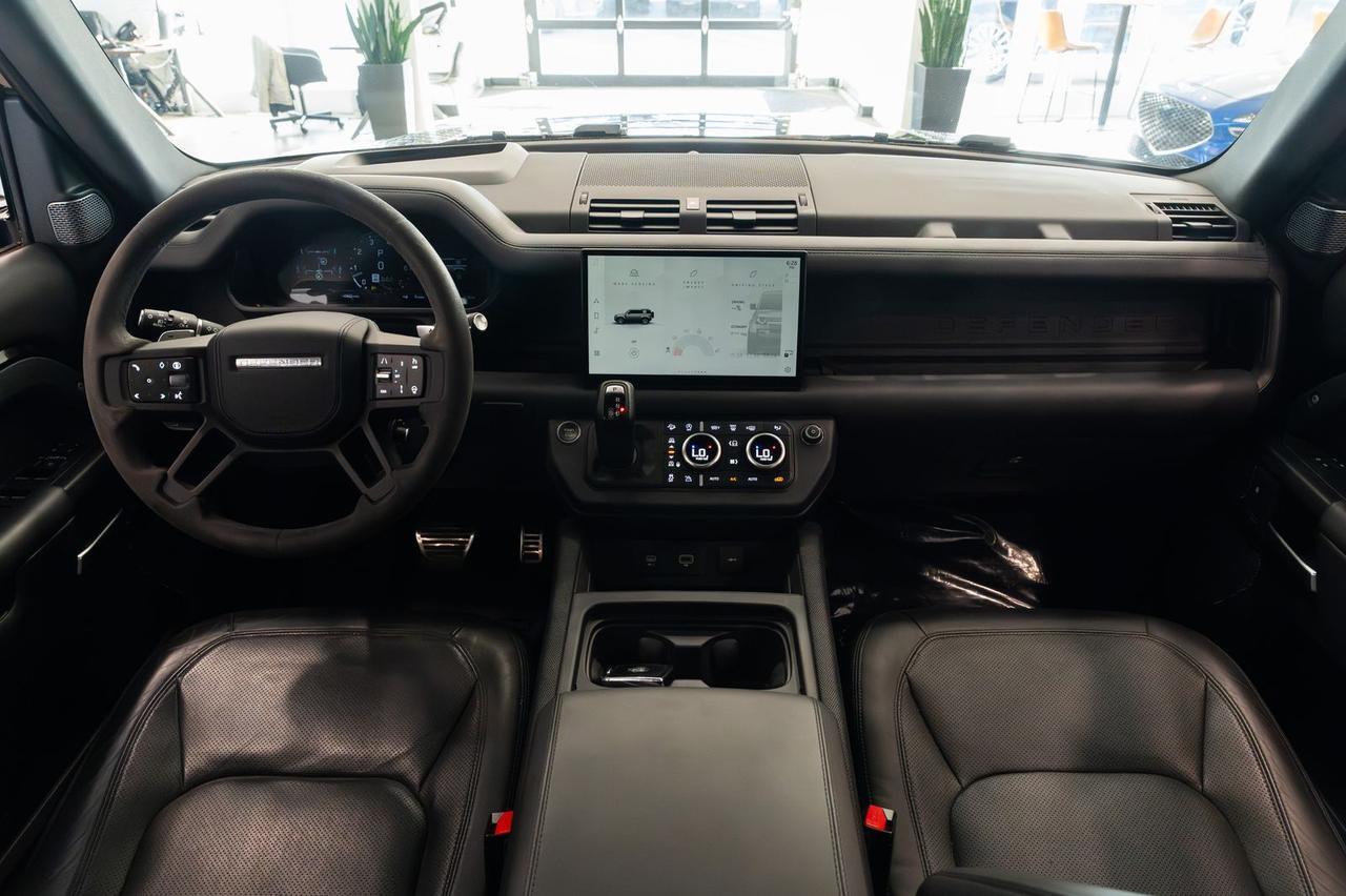 2024 Land Rover Defender 110 V8 Gladstone OR