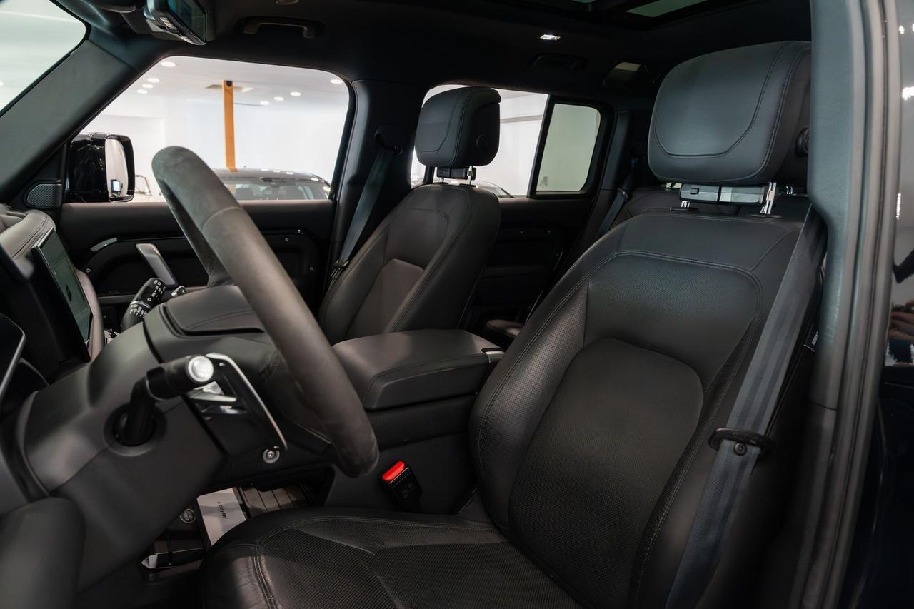 2024 Land Rover Defender 110 V8 Gladstone OR