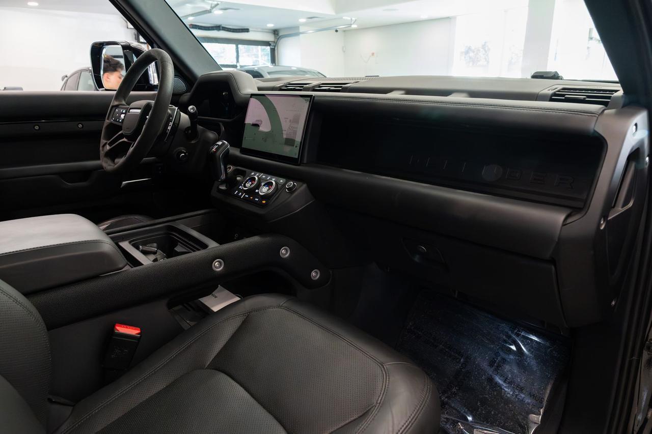 2024 Land Rover Defender 110 V8 Gladstone OR