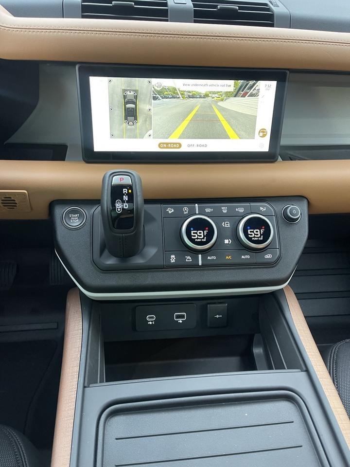 2024 Land Rover Defender 110 X-Dynamic SE Orange MA