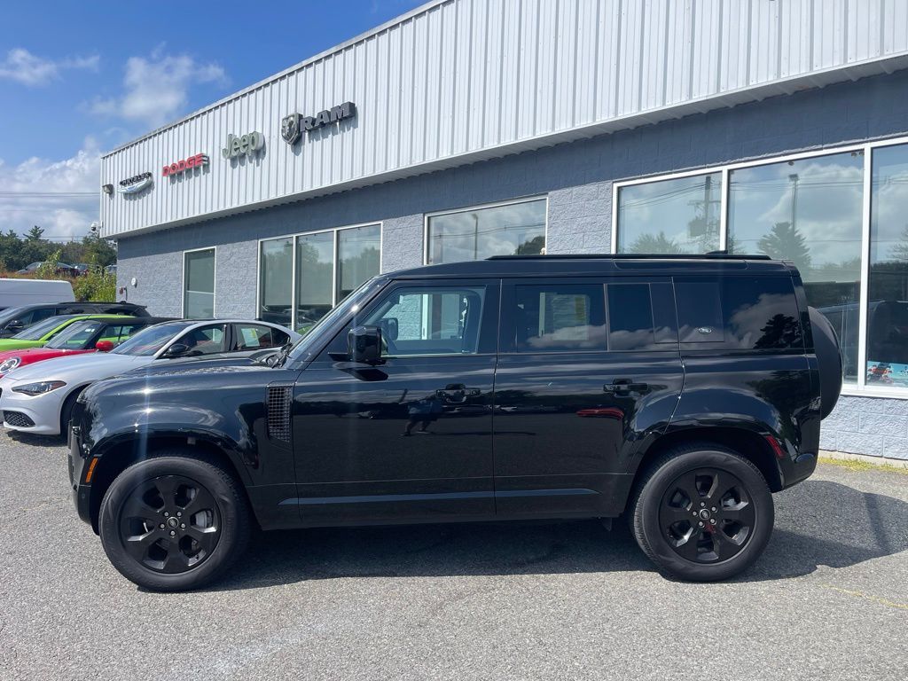 2024 Land Rover Defender 110 X-Dynamic SE