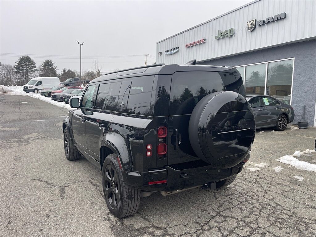 2024 Land Rover Defender 110 X-Dynamic SE Orange MA