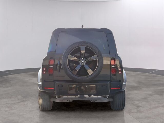 2024 Land Rover Defender 110 X-Dynamic SE Oshkosh WI 2024 Land Rover Defender 110 X-Dynamic SE Oshkosh WI