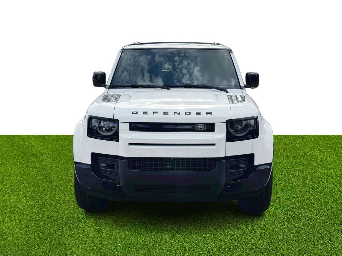 2024 Land Rover Defender 110 X-Dynamic SE Sport Utility 4D