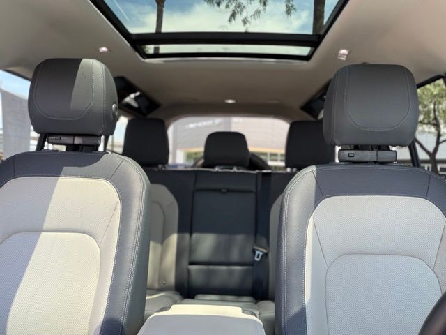2024 Land Rover Defender 110 X-Dynamic SE Tucson AZ