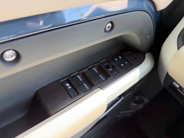 2024 Land Rover Defender 110 X-Dynamic SE Tucson AZ