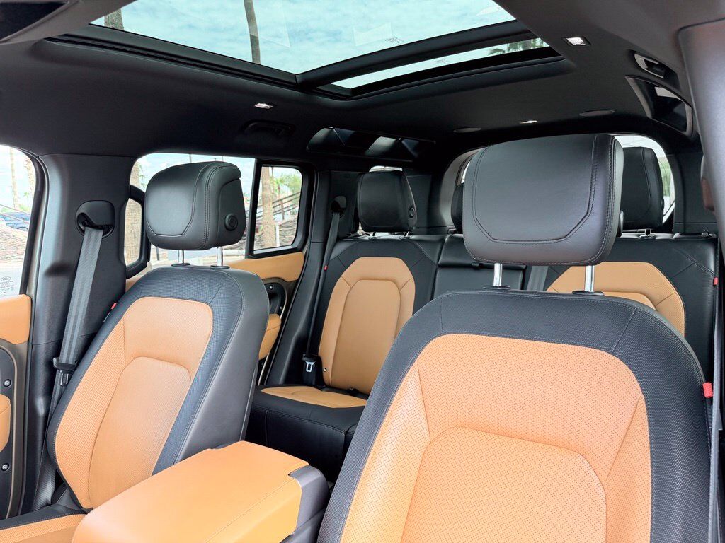 2024 Land Rover Defender 110 X-Dynamic SE Tucson AZ