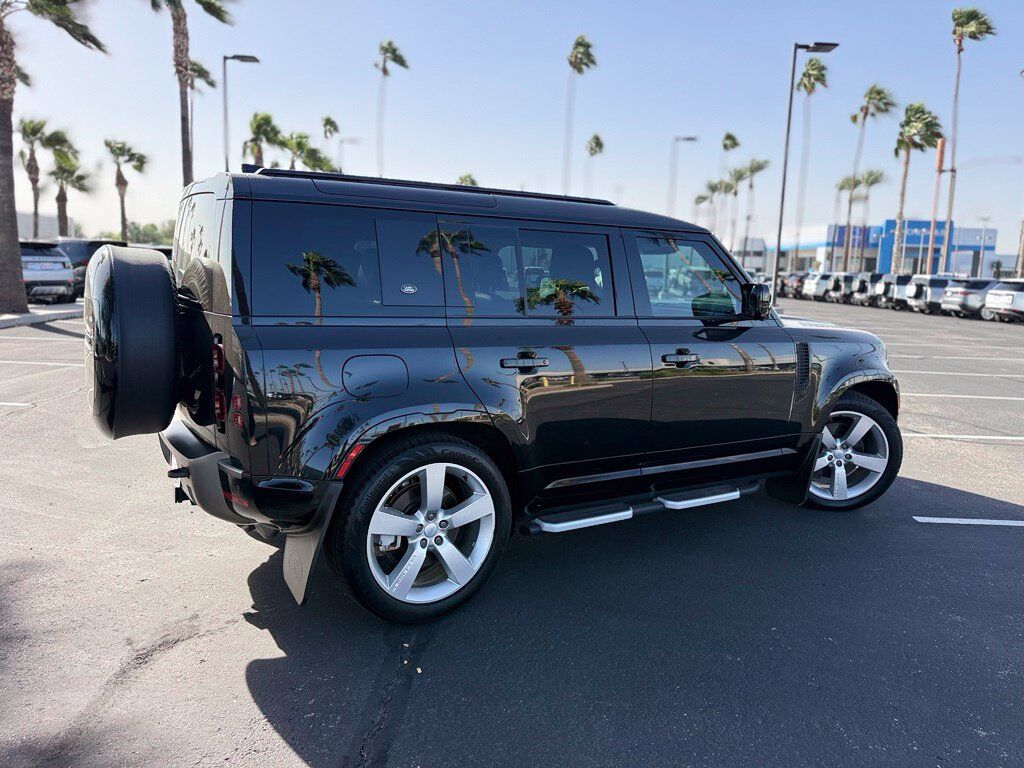 2024 Land Rover Defender 110 X-Dynamic SE
