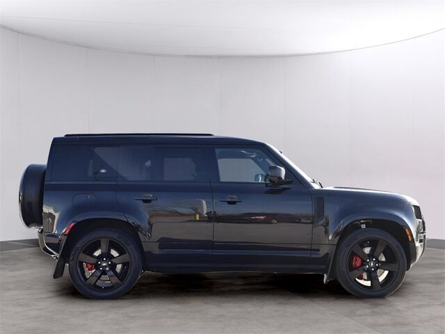 2024 Land Rover Defender 110 X Oshkosh WI