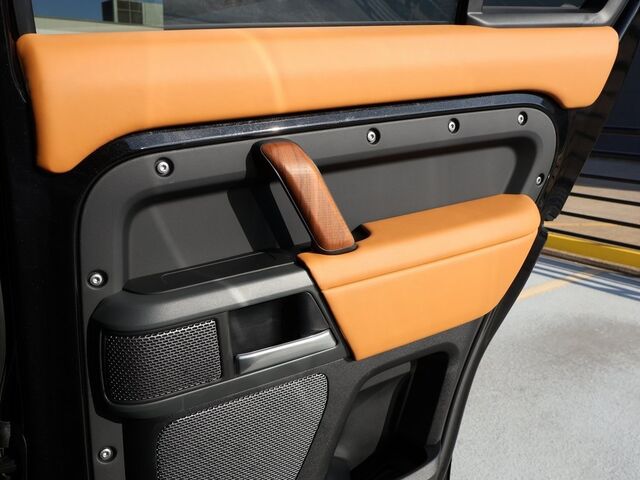 2024 Land Rover Defender 110 X Oshkosh WI