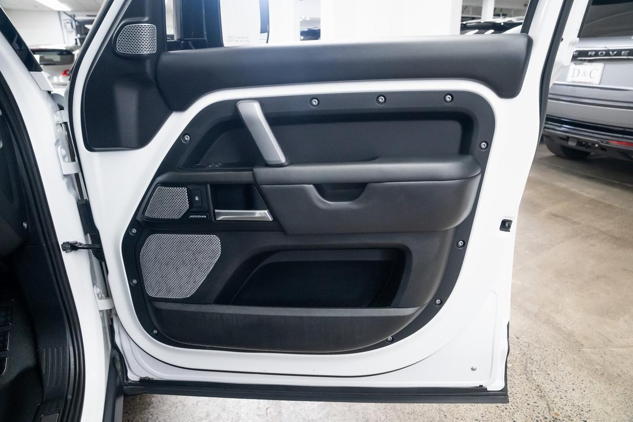 2024 Land Rover Defender 130 Outbound Vented Seats Moonroof Meridian Audio Portland OR