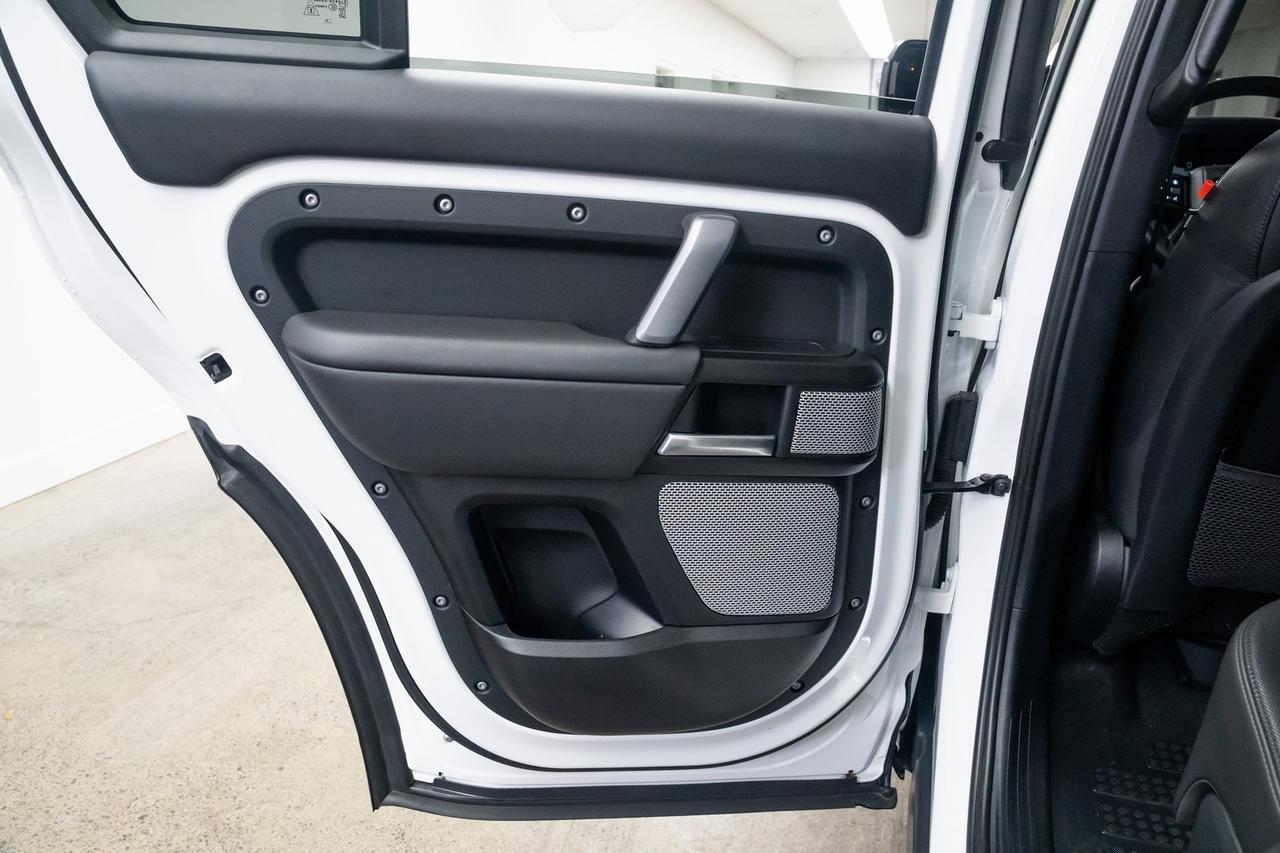 2024 Land Rover Defender 130 Outbound Vented Seats Moonroof Meridian Audio Portland OR