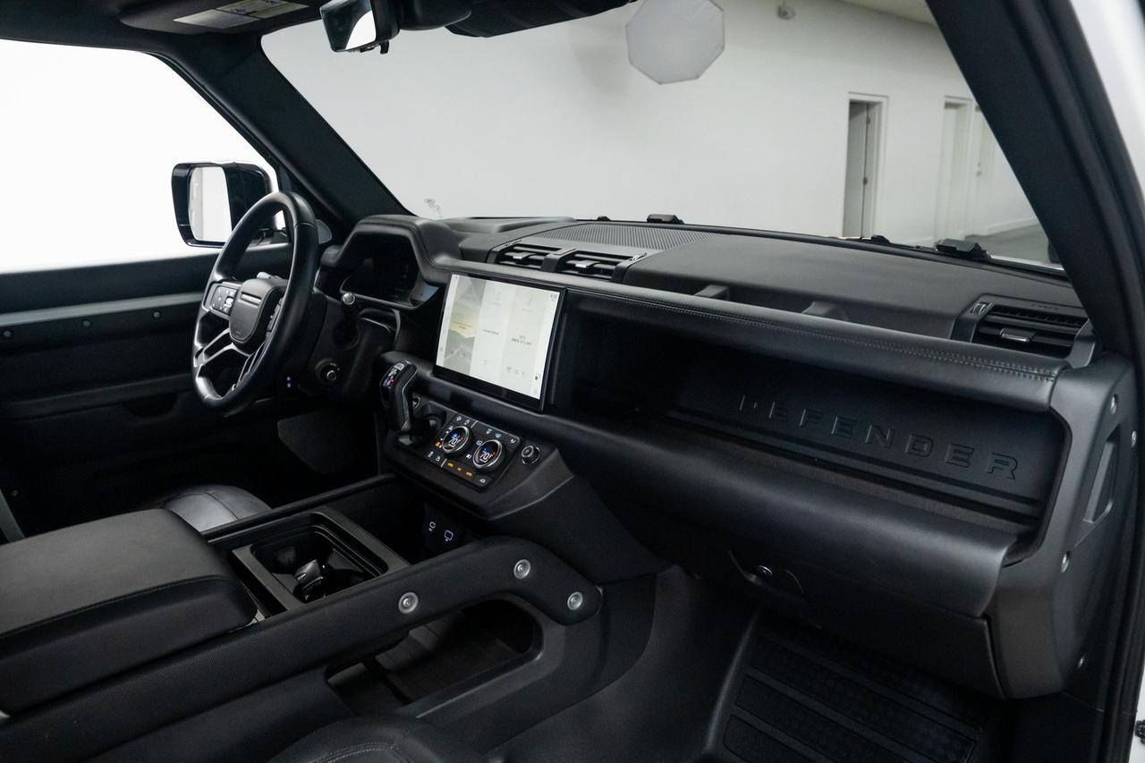 2024 Land Rover Defender 130 Outbound Vented Seats Moonroof Meridian Audio Portland OR