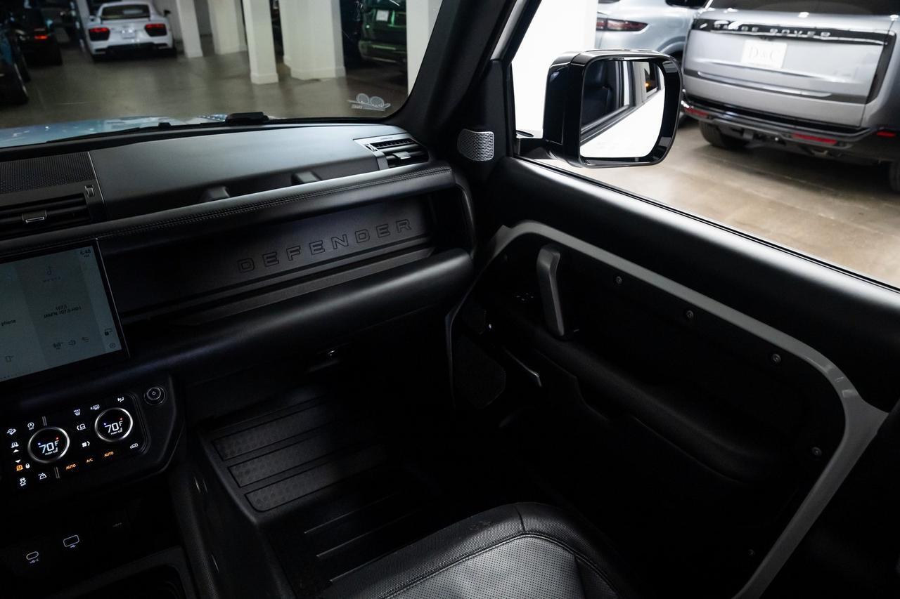 2024 Land Rover Defender 130 Outbound Vented Seats Moonroof Meridian Audio Portland OR