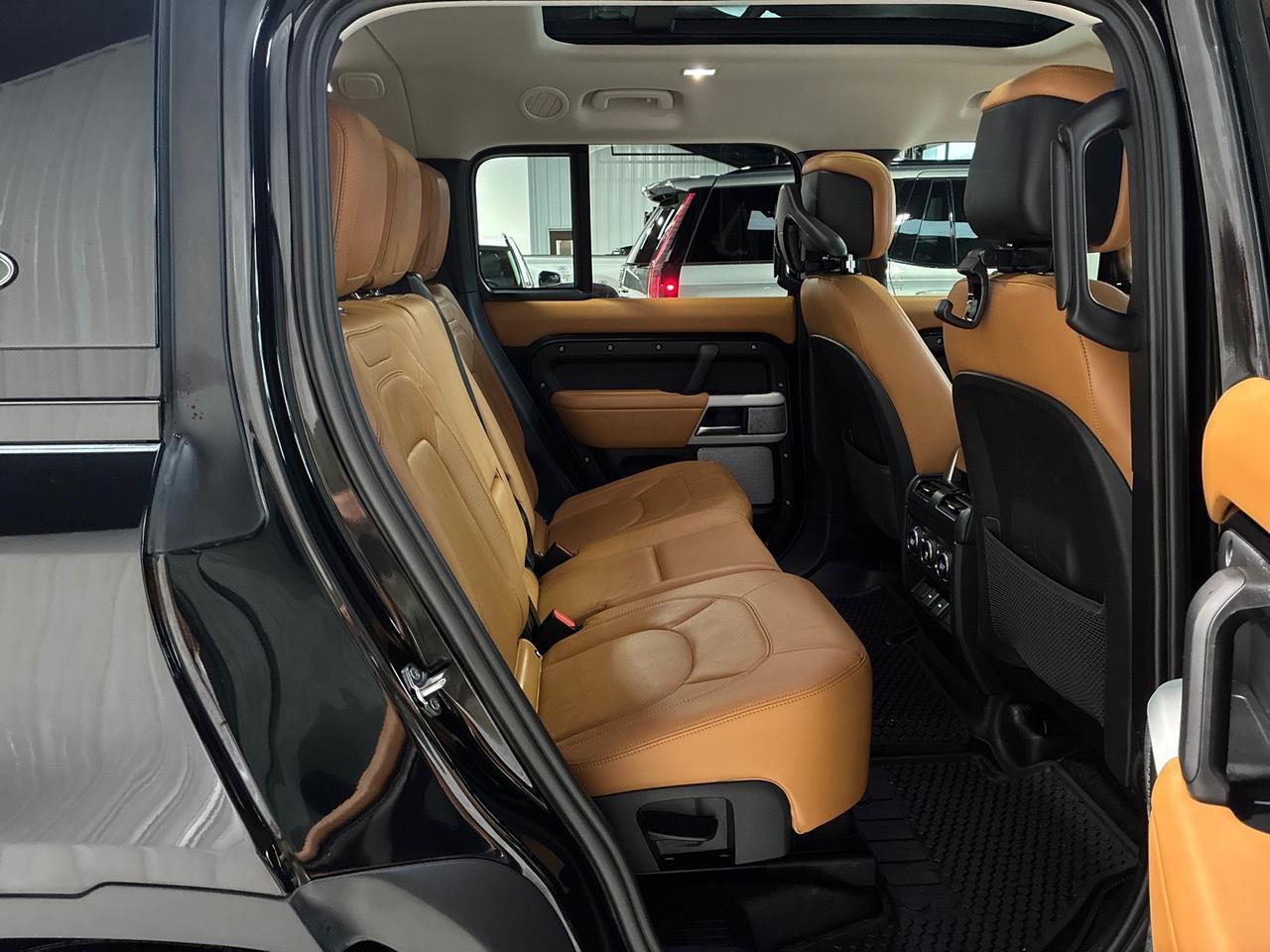 2024 Land Rover Defender 130 S, 22in Wheels, Leather Upgrade, HUD, Tow, 18-Way H&C Seats Houston TX