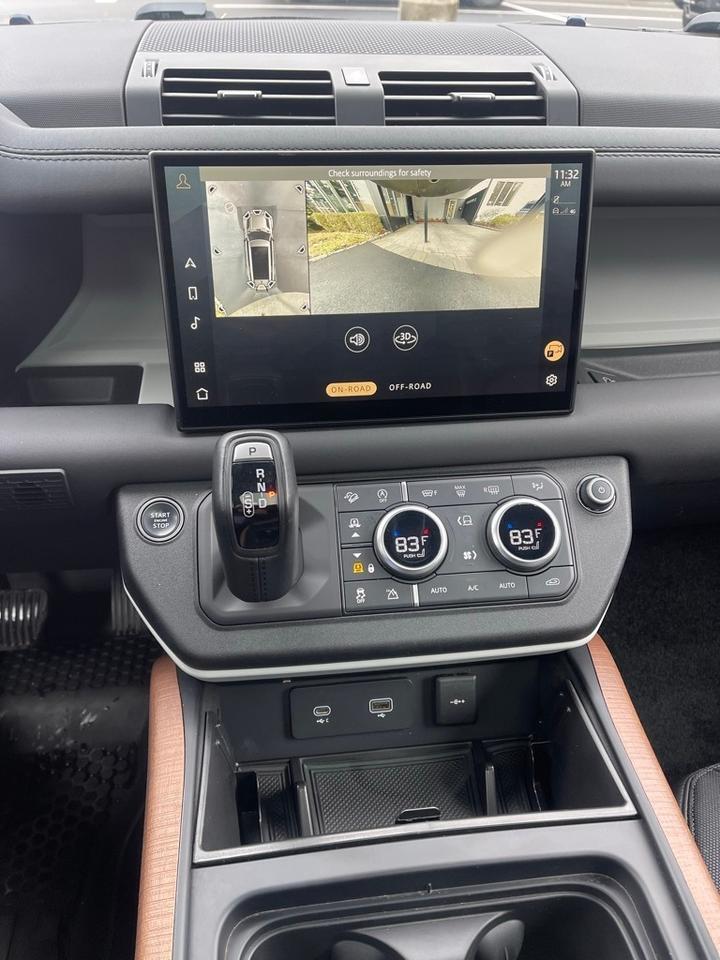 2024 Land Rover Defender 130 X-Dynamic SE Orange MA