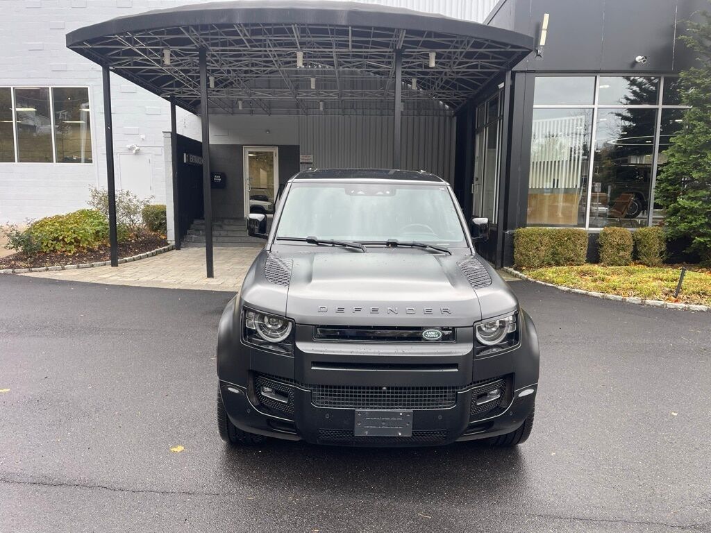 2024 Land Rover Defender 130 X-Dynamic SE Orange MA