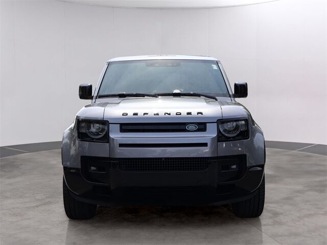 2024 Land Rover Defender 130 X-Dynamic SE Oshkosh WI
