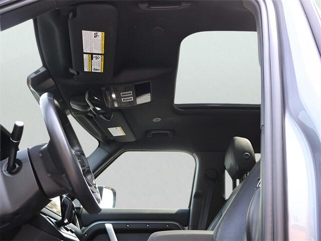 2024 Land Rover Defender 130 X-Dynamic SE Oshkosh WI