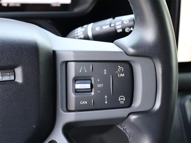 2024 Land Rover Defender 130 X-Dynamic SE Oshkosh WI